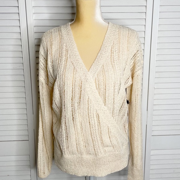 ASTR Biege NWT Wrap Front Pointelle Sweater - SIZE XL - Picture 4 of 13